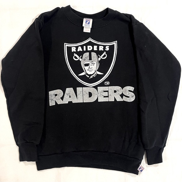 LOGO 7 Tops - 90s Vintage Raiders Football NFL Black Sweatshirt (“Boy Large 14-16”)